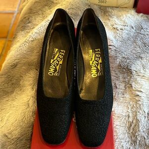 Salvatore Ferragamo black shoes. Size 7 AA.